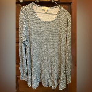 Michael Kors Women's Plus Black and White Top